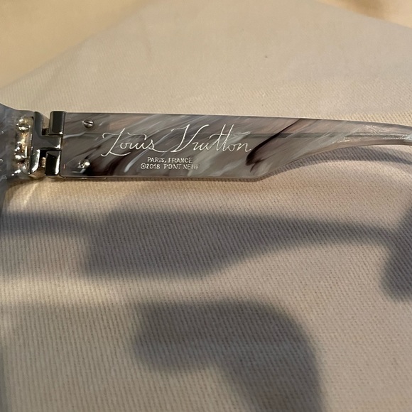 Luis Vuitton “Charleston” Mens Mirrored Sunglasses - Picture 9 of 14